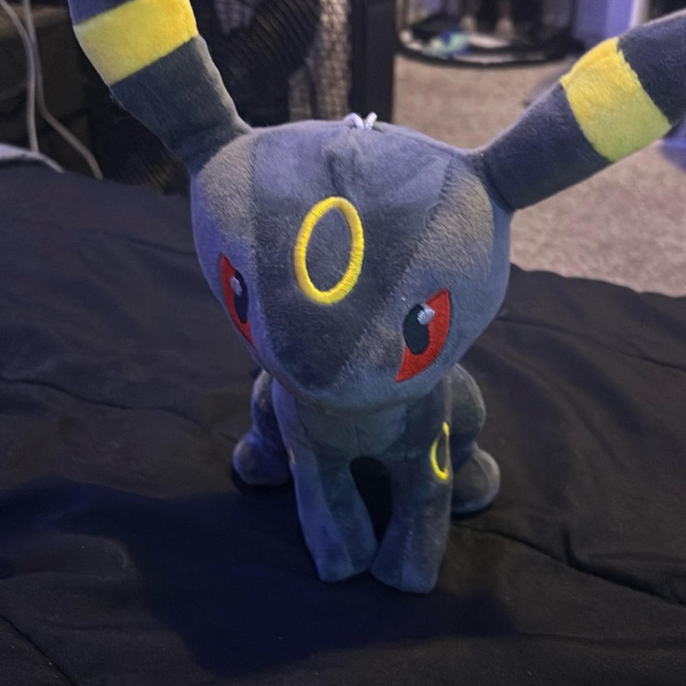 Umbreon Plushie